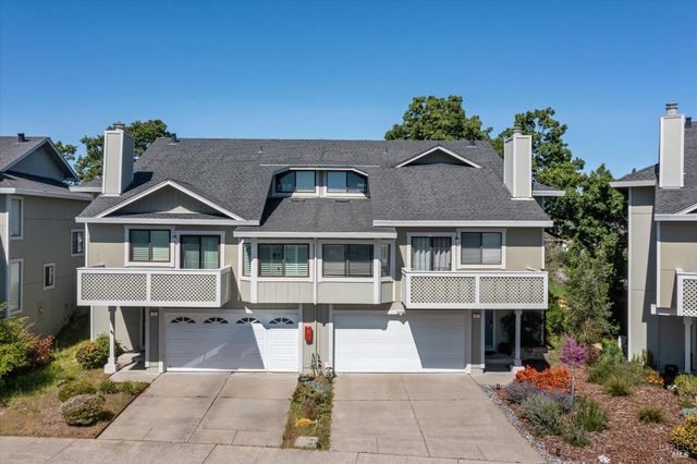 21 Briarwood Ct, Novato, CA 94947