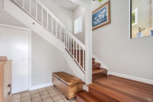 21 Briarwood Ct, Novato, CA 94947