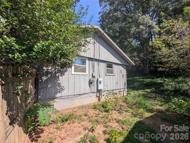 202 Melody Circle, Swannanoa, NC 28778
