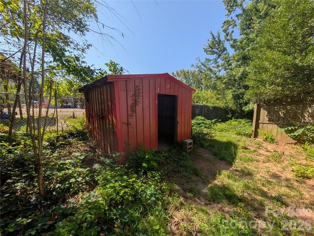 202 Melody Circle, Swannanoa, NC 28778