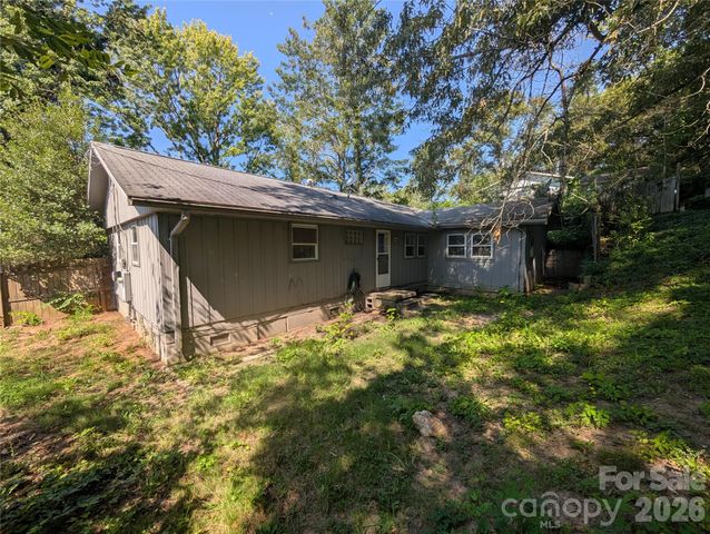 202 Melody Circle, Swannanoa, NC 28778