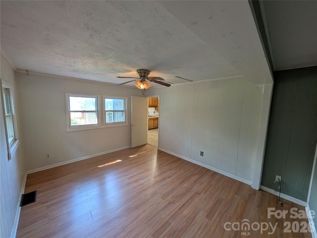 202 Melody Circle, Swannanoa, NC 28778