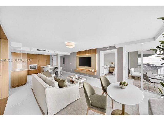 400 S Pointe Dr 1501, Miami Beach, FL 33139