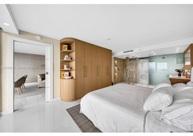 400 S Pointe Dr 1501, Miami Beach, FL 33139
