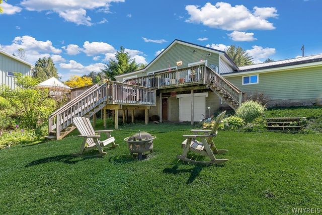 8064 State Road, Colden, NY 14033