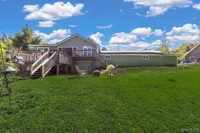 8064 State Road, Colden, NY 14033