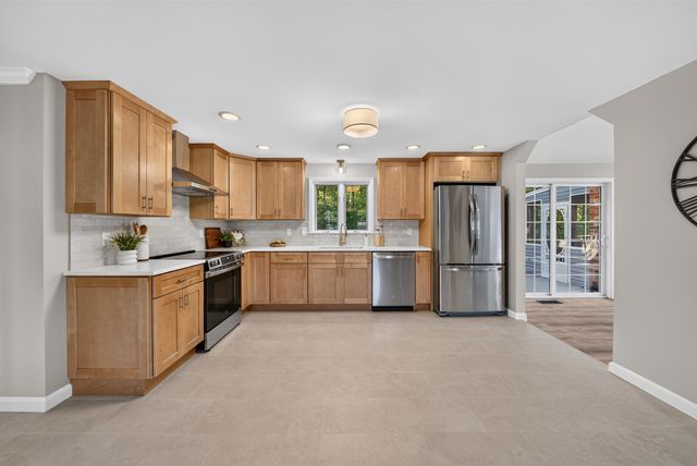 101 Currier Drive, Manchester, NH 03104