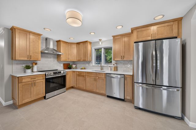101 Currier Drive, Manchester, NH 03104
