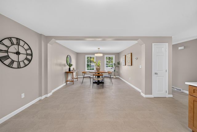 101 Currier Drive, Manchester, NH 03104