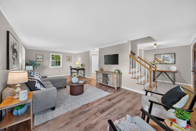 101 Currier Drive, Manchester, NH 03104