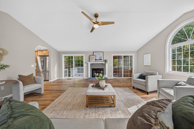 101 Currier Drive, Manchester, NH 03104