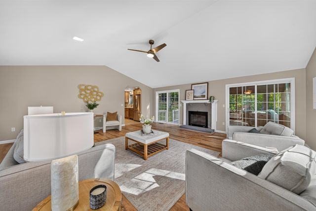 101 Currier Drive, Manchester, NH 03104