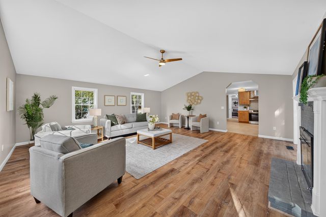 101 Currier Drive, Manchester, NH 03104