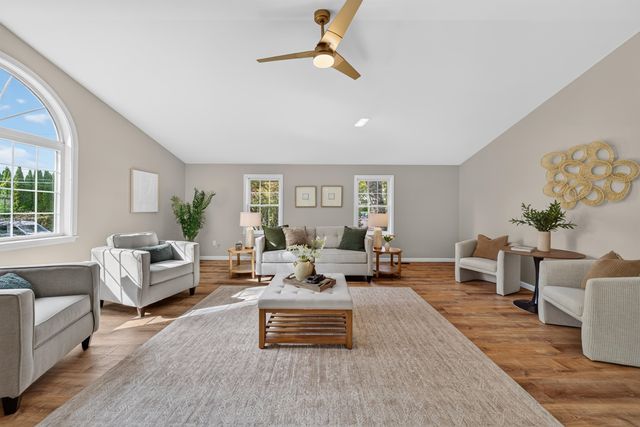 101 Currier Drive, Manchester, NH 03104