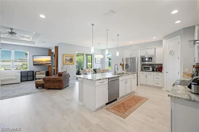 2214 Isle Of Pines AVE, Fort Myers, FL 33905