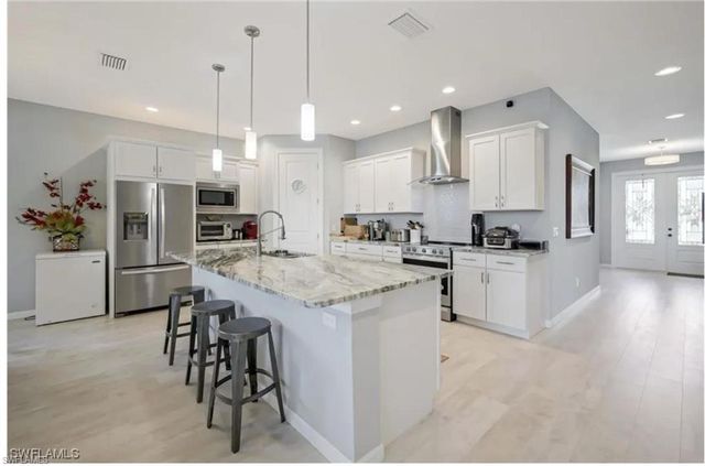 2214 Isle Of Pines AVE, Fort Myers, FL 33905