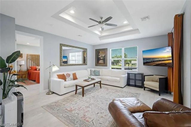 2214 Isle Of Pines AVE, Fort Myers, FL 33905
