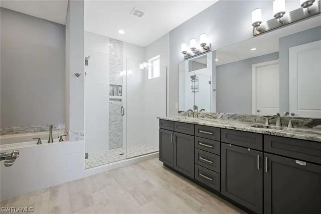 2214 Isle Of Pines AVE, Fort Myers, FL 33905