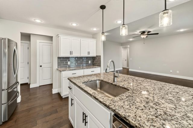 748 N Century Avenue, Republic, MO 65738