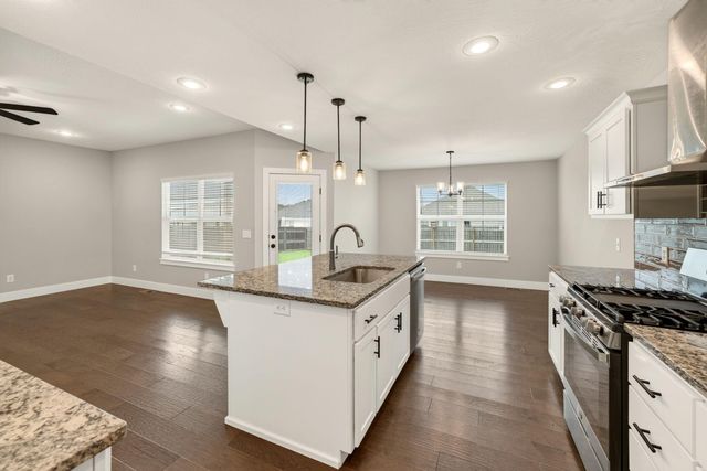 748 N Century Avenue, Republic, MO 65738