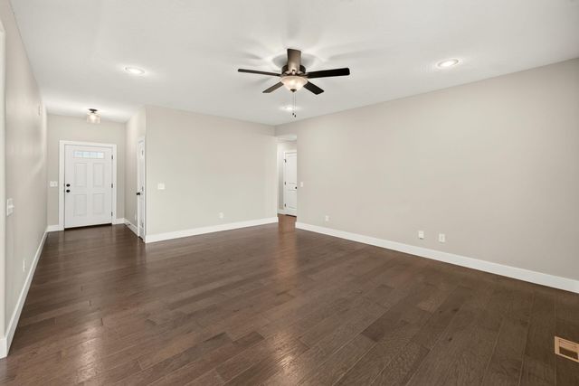 748 N Century Avenue, Republic, MO 65738