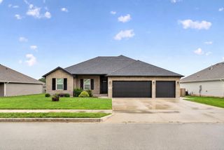 748 N Century Avenue, Republic, MO 65738