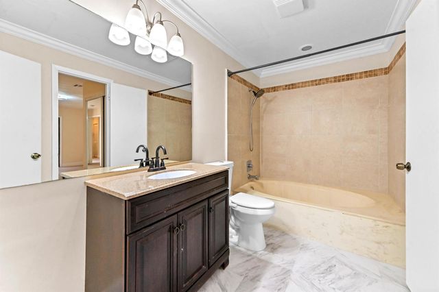 7184 Sportsmans Drive, North Lauderdale, FL 33068