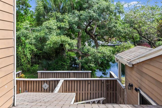 7184 Sportsmans Drive, North Lauderdale, FL 33068