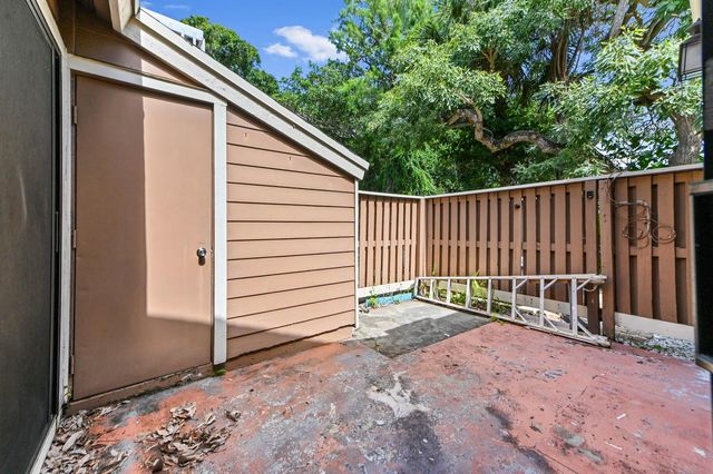 7184 Sportsmans Drive, North Lauderdale, FL 33068