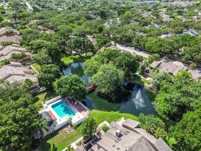 7184 Sportsmans Drive, North Lauderdale, FL 33068