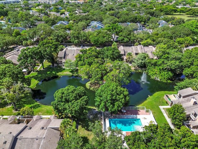 7184 Sportsmans Drive, North Lauderdale, FL 33068
