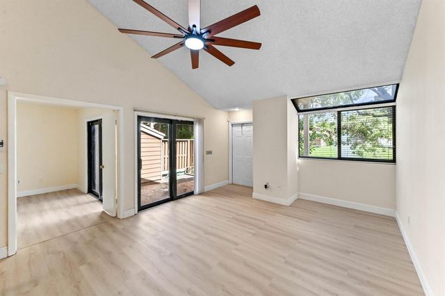 7184 Sportsmans Drive, North Lauderdale, FL 33068