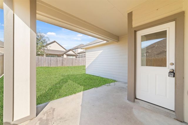 919 Golden Willow Lane, Conroe, TX 77304