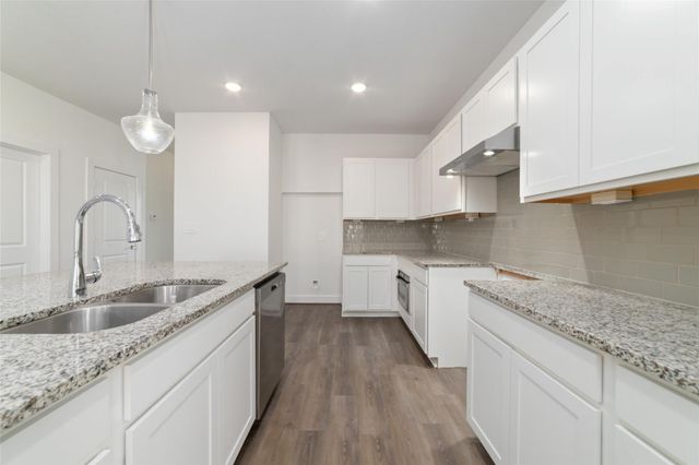 919 Golden Willow Lane, Conroe, TX 77304