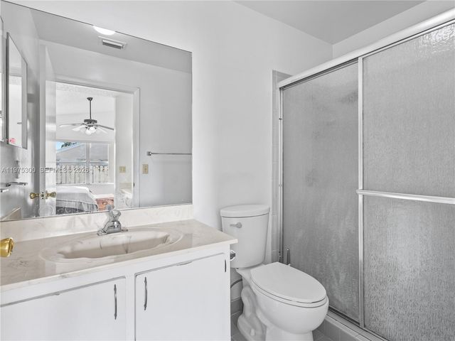 216 W Riverbend Dr, Sunrise, FL 33326