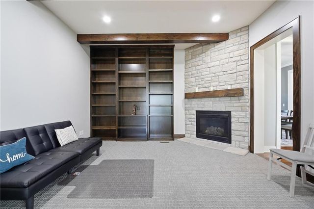 11315 W 166th Terrace, Overland Park, KS 66221