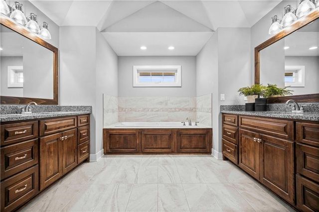 11315 W 166th Terrace, Overland Park, KS 66221