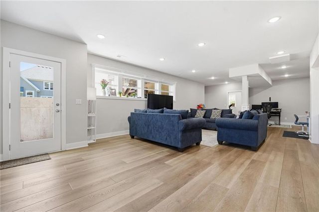 11315 W 166th Terrace, Overland Park, KS 66221