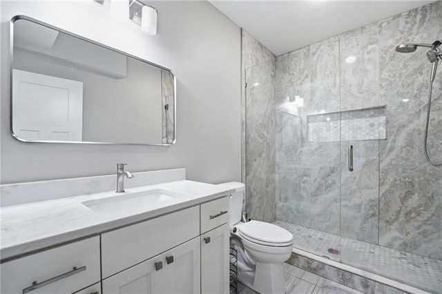 11315 W 166th Terrace, Overland Park, KS 66221