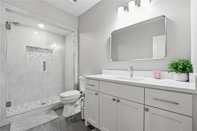 11315 W 166th Terrace, Overland Park, KS 66221
