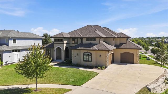 11315 W 166th Terrace, Overland Park, KS 66221
