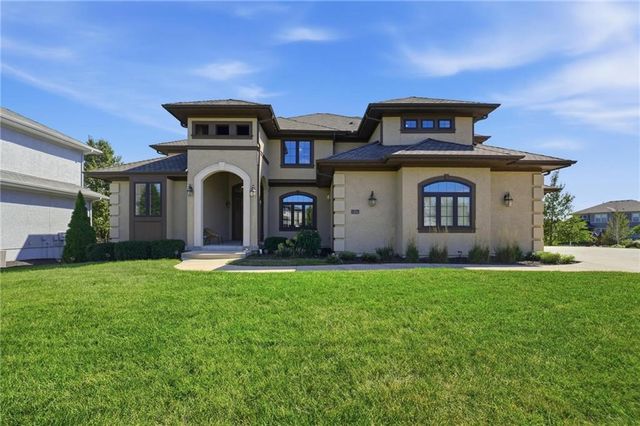 11315 W 166th Terrace, Overland Park, KS 66221
