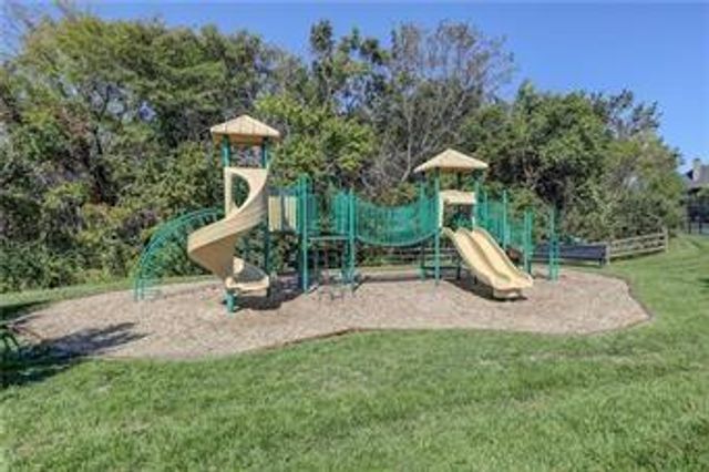 11315 W 166th Terrace, Overland Park, KS 66221
