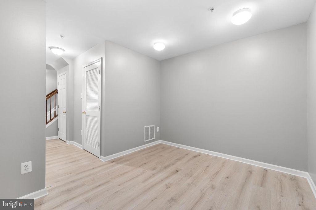 7717 ENGLISH OAK CIR #22, Elkridge, MD 21075