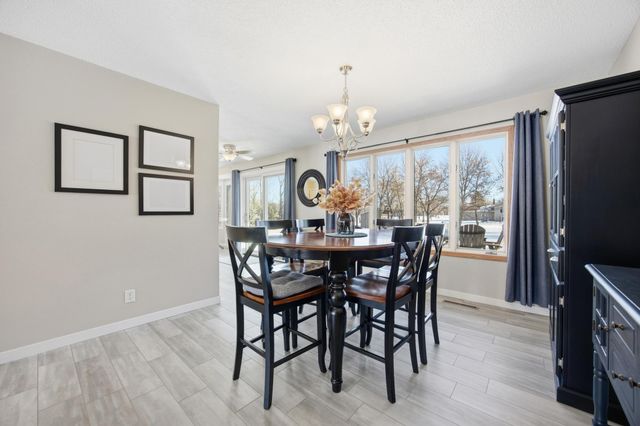 5422 35th Street S, Fargo, ND 58104