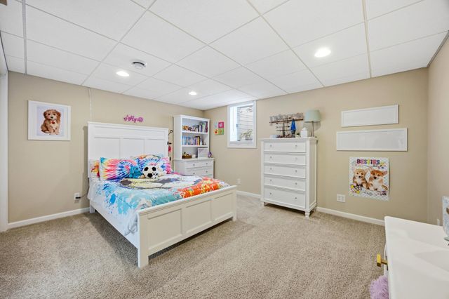 5422 35th Street S, Fargo, ND 58104