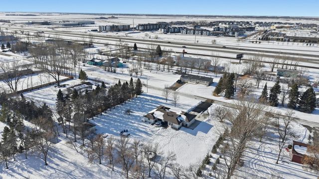 5422 35th Street S, Fargo, ND 58104