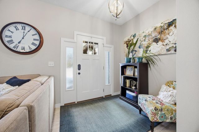 5422 35th Street S, Fargo, ND 58104