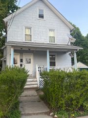 9 Ann Street, Windham, CT 06226