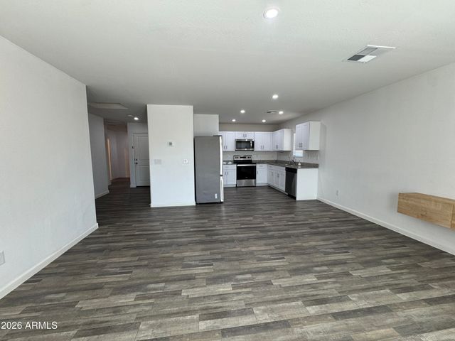 227 W DOUGLAS Avenue, Coolidge, AZ 85128